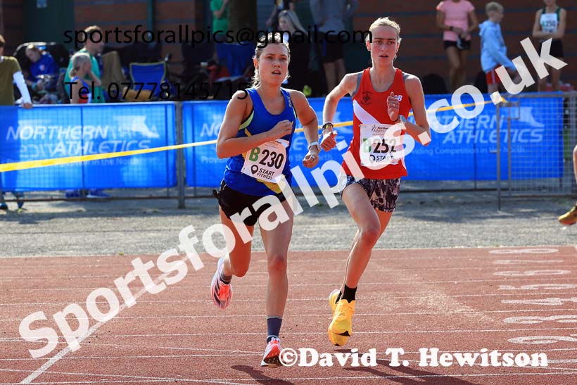 Womens 4 Stage Relay, 2024 Northern Mens 6 and Womens 4 and Youngsters Relays, Stanley Park, Blackpool.  Photo: David T. Hewitson/Sports for All Pics